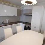 Apartment Bells Of - 3 Cosy Private Free Parking Laibach