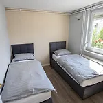 Bells Of - 3 Cosy Private Free Parking Appartement