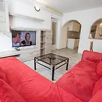 Bells Of - 3 Cosy Private Free Parking Appartement
