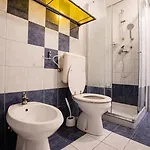 Bells Of - 3 Cosy Private Free Parking Apartment *