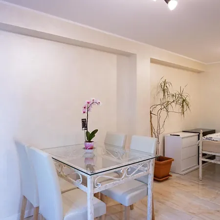 Bells Of - 3 Cosy Private Free Parking * 류블랴나