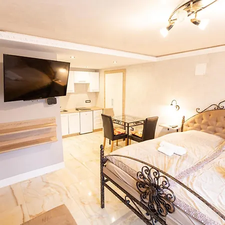 Bells Of - 3 Cosy Private Free Parking *