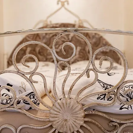 Bells Of - 3 Cosy Private Free Parking 아파트 류블랴나