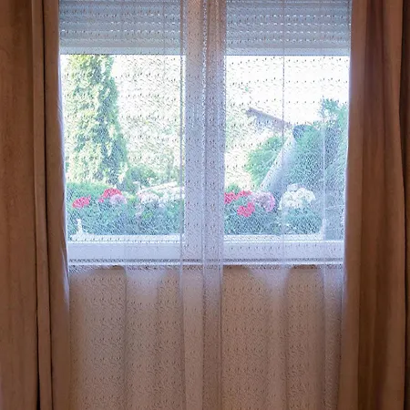 Bells Of - 3 Cosy Private Free Parking 아파트 류블랴나