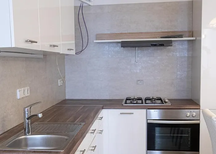 Bells Of - 3 Cosy Private Free Parking