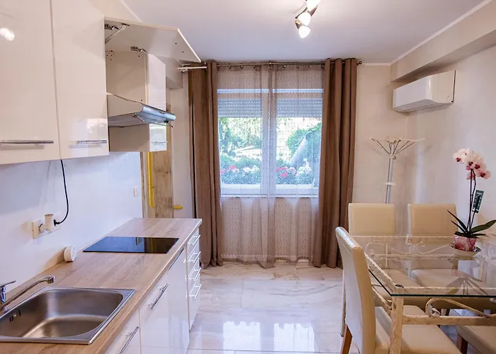 Bells Of - 3 Cosy Private Free Parking