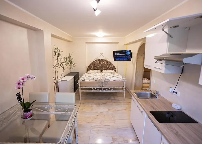 Bells Of - 3 Cosy Private Free Parking Apartma