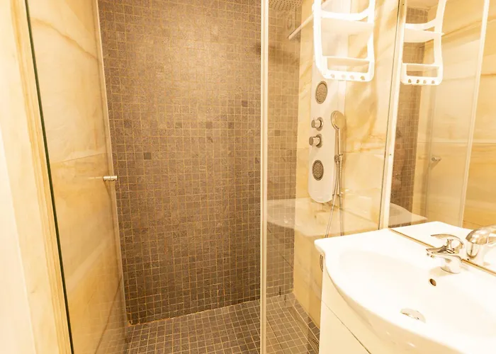 Bells Of - 3 Cosy Private Free Parking Apartma *